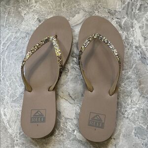 New Without Tags Reef Women's Glitter Sandals - Beige and Silver